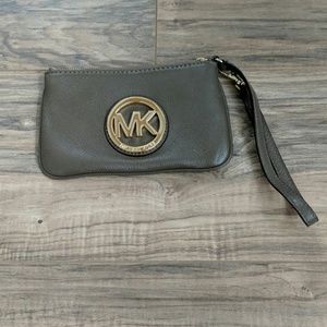 Michael Kors Bags - Micheal kors wristlet Michael Kors Bags - Micheal kors wristlet